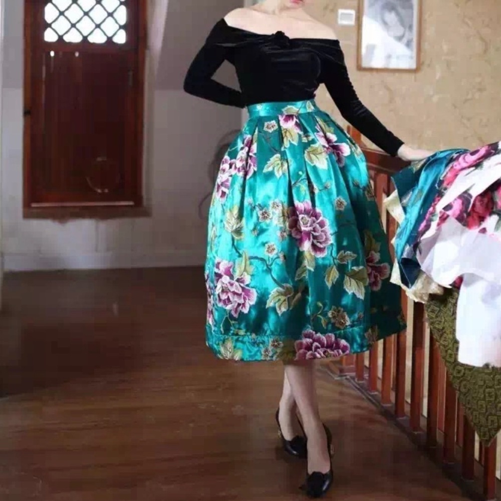 Do you like Silk and Embroidery?